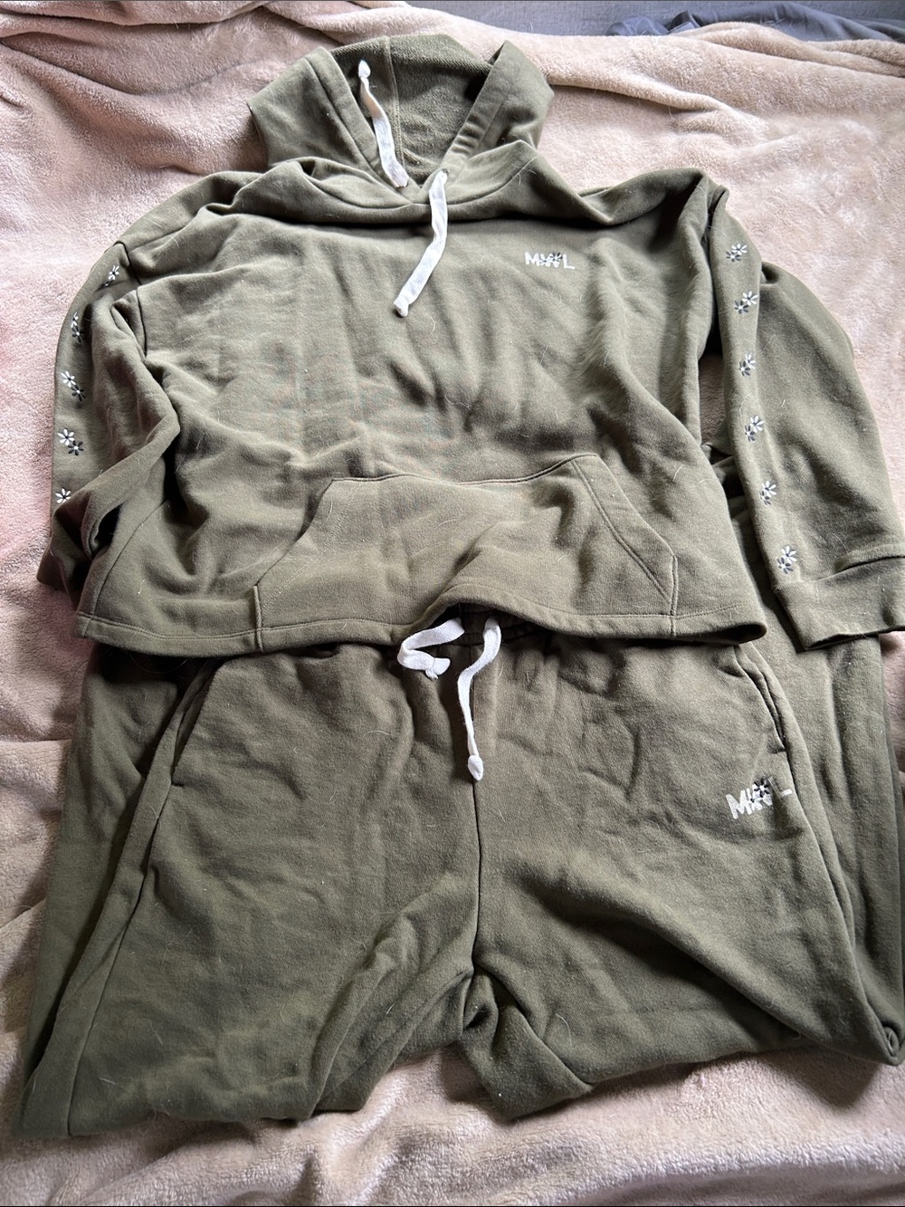 Madewell Olive-Tone Pullover Hoodie with matching sweatpants size medium